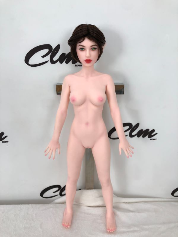 Mini sex doll Arwen with natural skin tone and standing feature